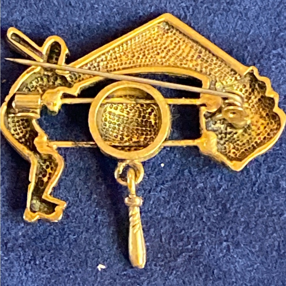 Vintage 1950s Gold Tone Baseball Brooch Sliding Ball Dangling Bat Figural Pin - Picture 3 of 3